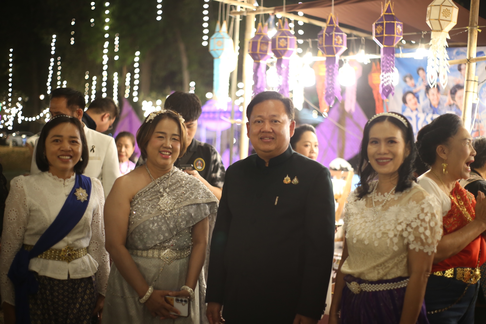 title - ส.ป.ก.พิษณุโลก ร่วมเปิดงานถนนสายวัฒนธรรม “เลียบวัด เคียงวัง” ส่งเสริมศิลปวัฒนธรรม ในงานแผ่นดินสมเด็จพระนเรศวรมหาราชพิษณุโลก 2569 และร่วมเปิดการแสดงแสง เสียง ละครอิงประวัติศาสตร์ “เทิดพระเกียรติสมเด็จพระนเรศวรมหาราช” ประจำปี 2569 อย่างยิ่งใหญ่ ณ พระราชวังจันทน์